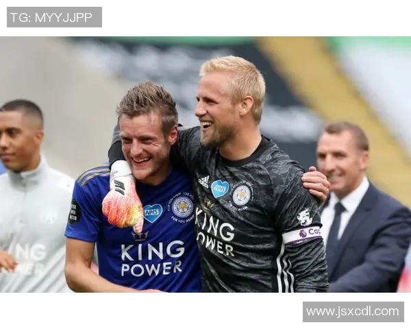 足球玛利亚的传奇旅程与成长故事：从草根到巅峰的奋斗历程